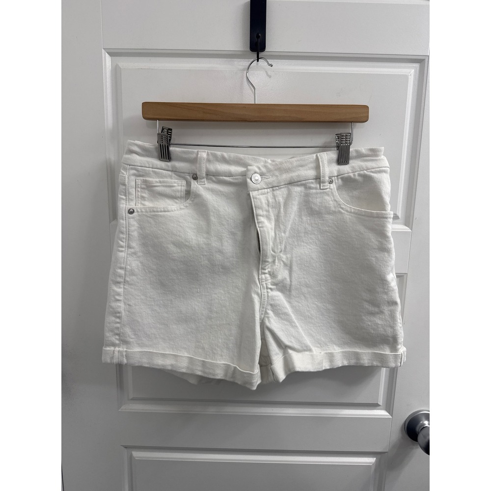American Eagle Curvy Mom Shorts White Denim High Waisted Size 14 Stretch Cuffed